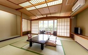 伊東園ホテル ニューさくら  3*